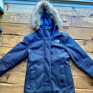 The North Face Women’s Arctic Parka - Summit Navy, Size Medium
